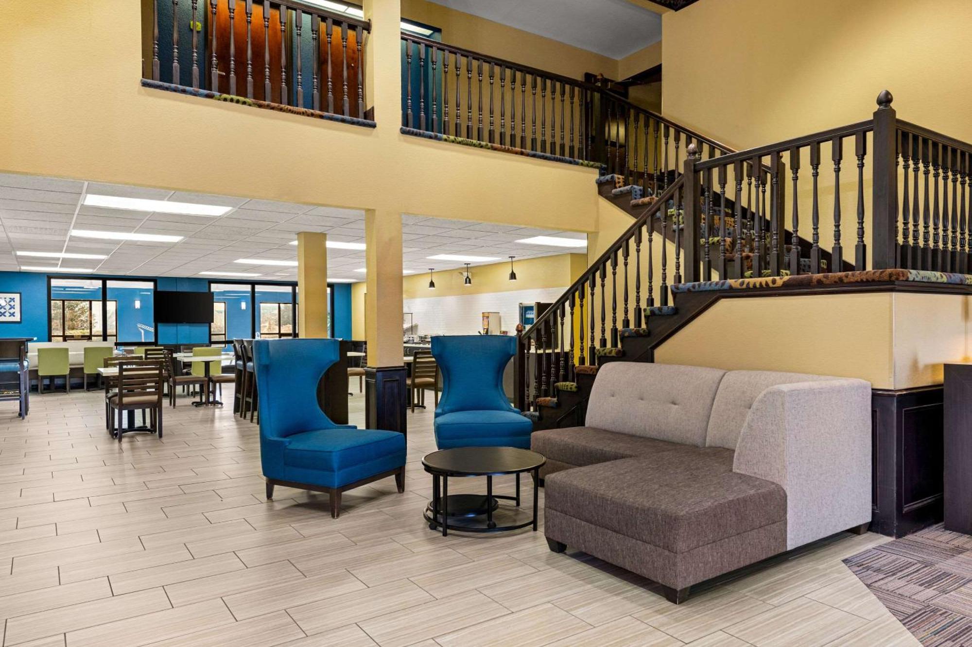 Quality Inn Warrensburg Exterior photo